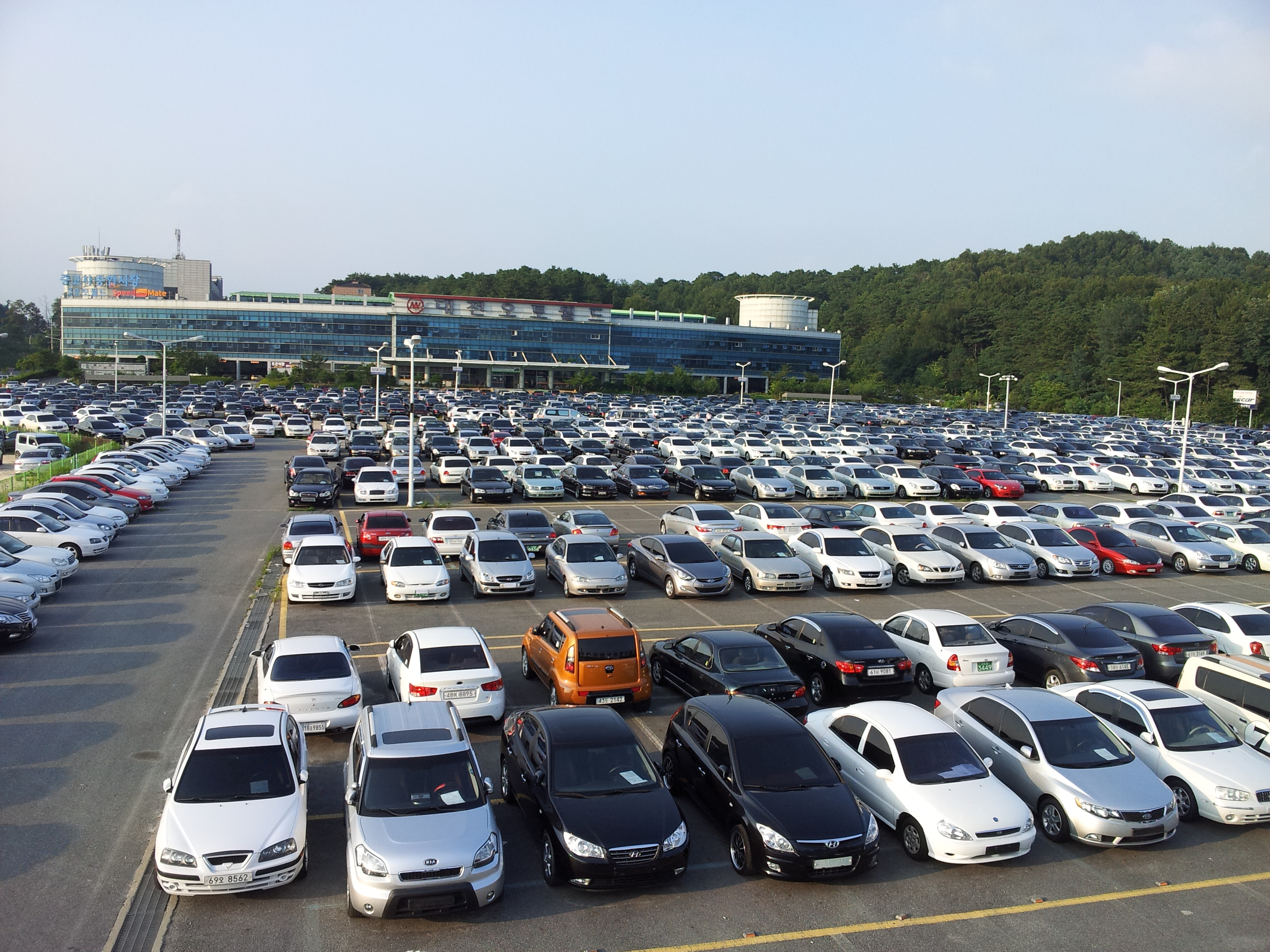 http://www.djauto.co.kr/community/view.html?uid=956&page=&code=free&searchkey=&keyfield=&id= 대전오토월드중고자동차매매단지