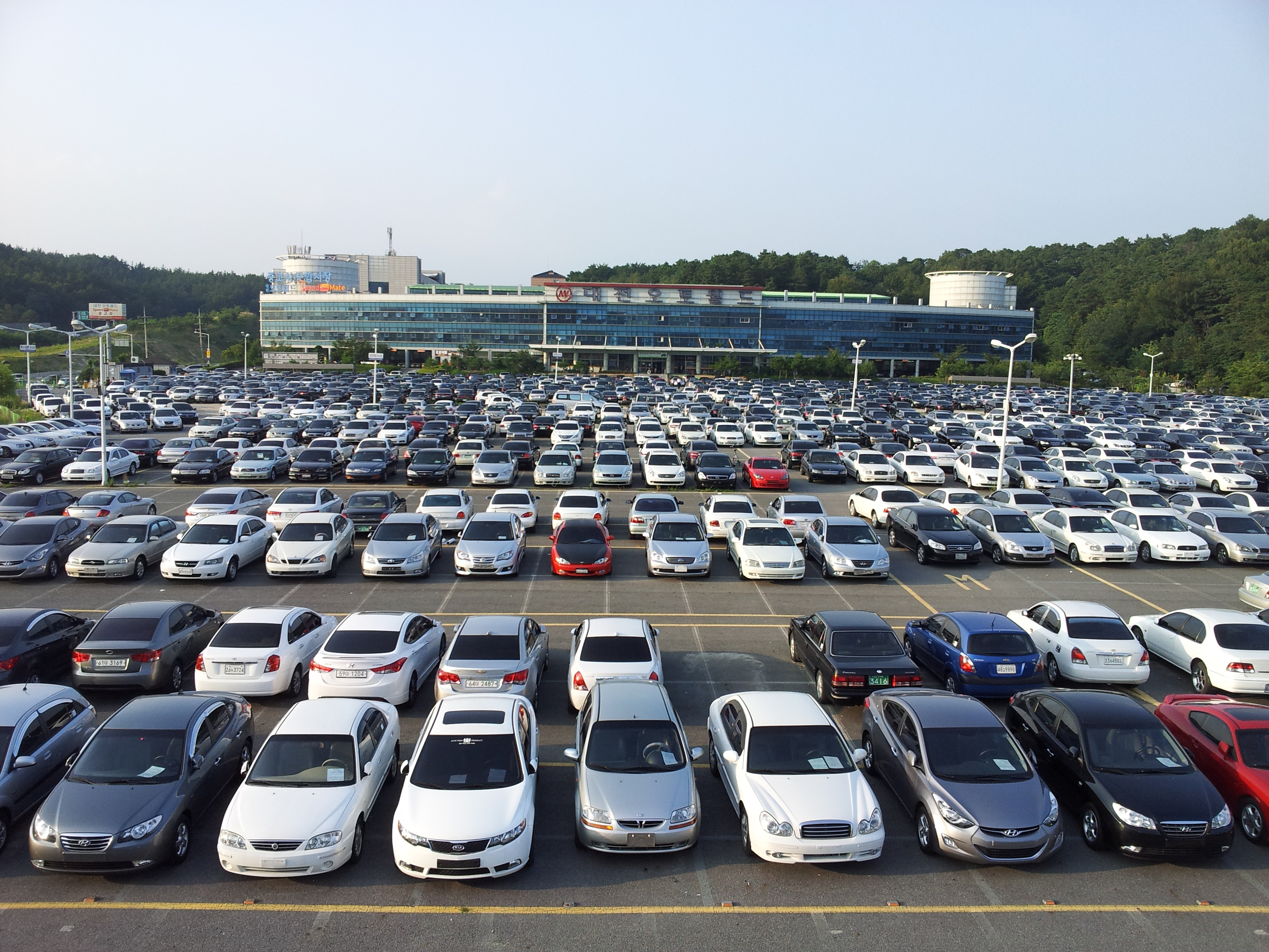 http://www.djauto.co.kr/community/view.html?uid=1090&page=&code=photopds&searchkey=&keyfield=&id= 대전오토월드중고자동차매매단지